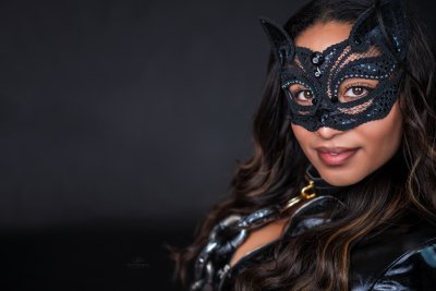 ron-pierson-photography-dothan-al-230918-arianna-fun-masked-and-chained-portrait-552-4.jpg